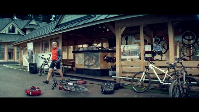 Video Reference: Mode of transport, Bicycle, Vehicle, Snapshot, Photography, Bmx bike, House, Bicycle motocross, Recreation, Car