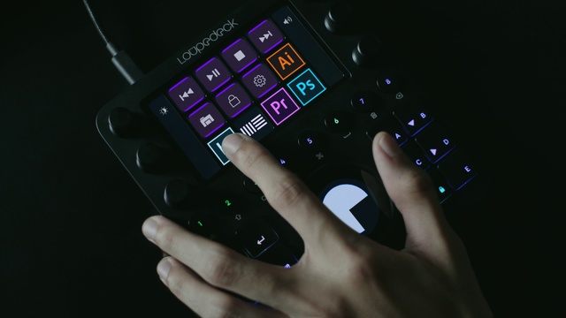 Video Reference: Gadget, Mobile phone, Communication Device, Smartphone, Feature phone, Portable communications device, Electronic device, Technology, Electronics, Finger