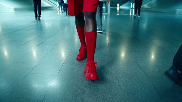 Video Reference: Red, Footwear, Leg, Human leg, Shoe, Thigh, High heels, Joint, Tights, Boot