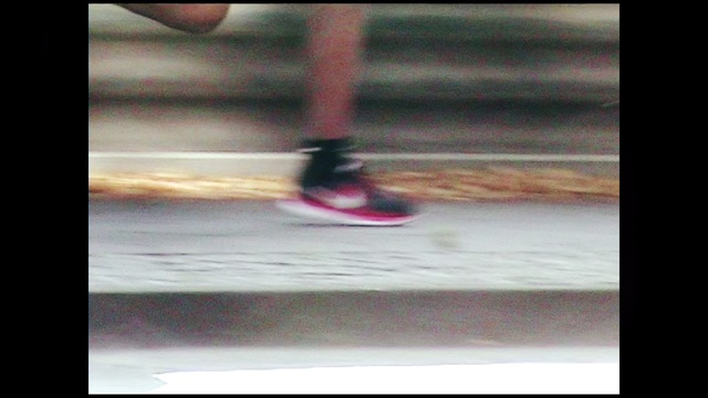 Video Reference: Footwear, Shoe, Leg, Recreation, Human leg, Joint, Human body, Knee, Sports, Sports equipment