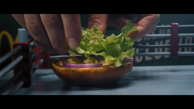 Video Reference: Food, Leaf vegetable, Dish, Recipe, Flowerpot, Vegetable, Plant, Ingredient, Salad, Cuisine