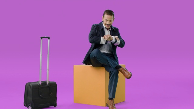 Video Reference: Baggage, Suitcase