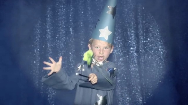 Video Reference: Performance, Fun, Talent show, Magic, Animation, Person