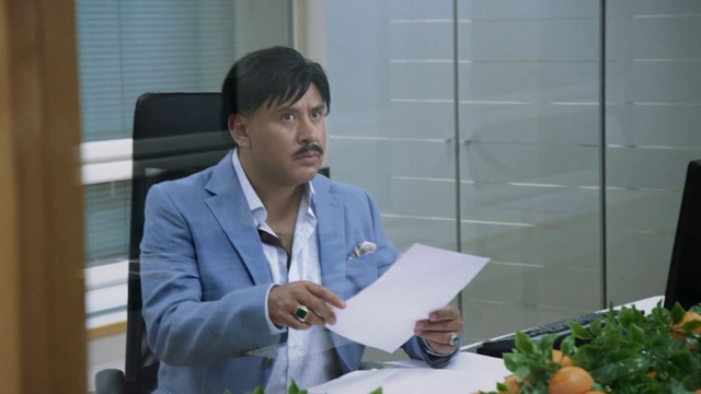 Video Reference: White-collar worker, Job, Businessperson