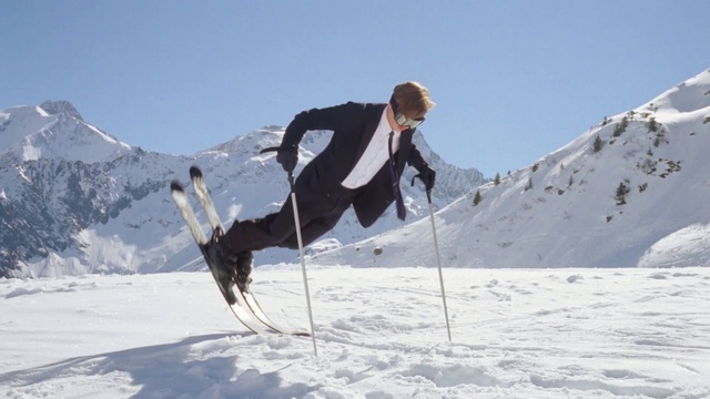 Video Reference: Skier, Snow, Skiing, Ski, Ski mountaineering, Winter sport, Recreation, Piste, Cross-country skiing, Winter