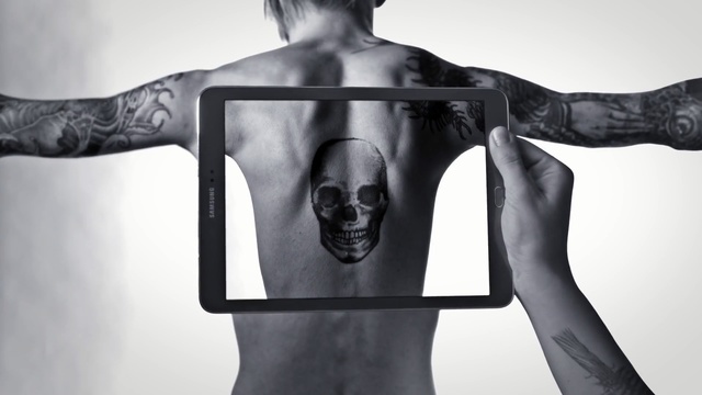 Video Reference: black and white, shoulder, joint, photography, arm, muscle, monochrome photography, hand, monochrome, back, Person