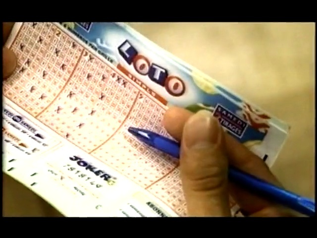 Video Reference: snack, material, finger, nail