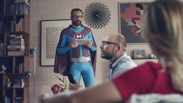 Video Reference: Arm, Room, Shoulder, Muscle, Textile, Fictional character, Sportswear, T-shirt, Vacation, Costume