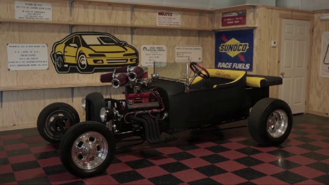 Video Reference: Land vehicle, Vehicle, Car, Motor vehicle, Custom car, Automotive design, Hot rod, Rim, Classic car, Vintage car