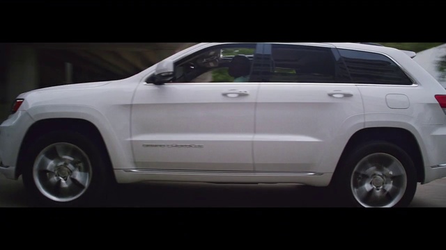 Video Reference: Land vehicle, Vehicle, Car, Tire, Automotive tire, Luxury vehicle, Sport utility vehicle, Alloy wheel, Wheel, Automotive design