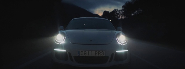 Video Reference: Land vehicle, Vehicle, Car, Supercar, Automotive design, Porsche 911 gt3, Porsche, Sports car, Porsche 911, Automotive lighting
