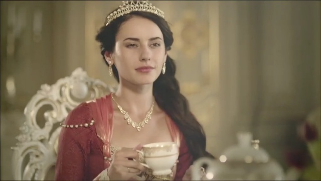 Video Reference: jewellery, lady, beauty, fashion accessory, hair accessory, bride, headpiece, girl, fashion, photo shoot, Person