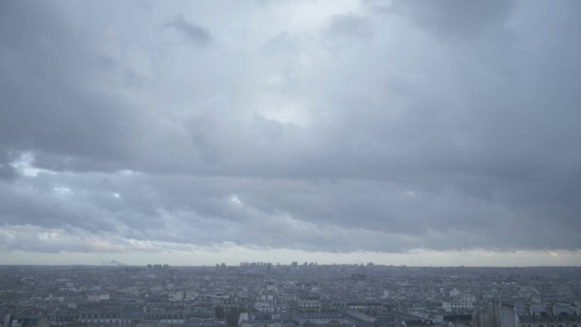 Video Reference: sky, cloud, daytime, horizon, atmosphere, cumulus, skyline, meteorological phenomenon, city, storm