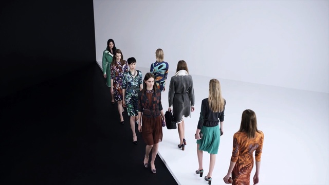 Video Reference: Fashion, Runway, Fashion model, Fashion design, Fashion show, Human, Model, Event, Design, Fun, Person