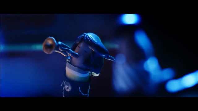 Video Reference: Performance, Blue, Music, Entertainment, Music artist, Musician, Performing arts, Macro photography, Electric blue, Song