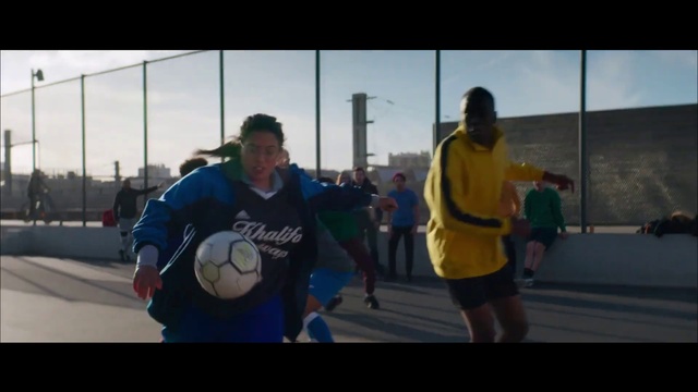 Video Reference: Sports, Team sport, Player, Fun, Ball game, Competition event, Sports training, Soccer, Crowd