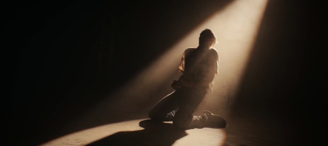 Video Reference: light, darkness, hand, human body, performance, shadow, performance art, backlighting