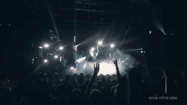 Video Reference: Performance, Entertainment, Black, Concert, Rock concert, Performing arts, Light, Event, Public event, Sky