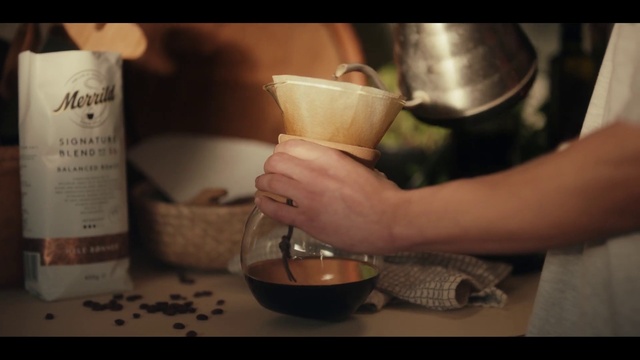 Video Reference: Food, Drinkware, Ingredient, Drink, Recipe, Cup, Cuisine, Serveware, Dish, Cooking