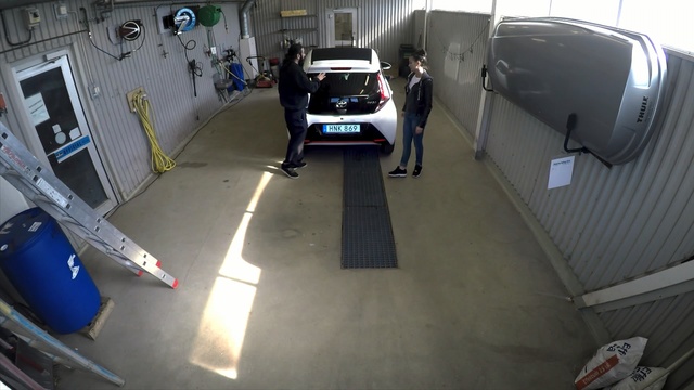 Video Reference: Motor vehicle, Vehicle, Car, Mode of transport, Floor, Flooring, Machine, Hatchback, Person