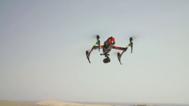 Video Reference: Sky, Vehicle, Propeller, Aircraft, Propeller, Air travel, Propeller-driven aircraft, Aviation, Cloud, Air sports