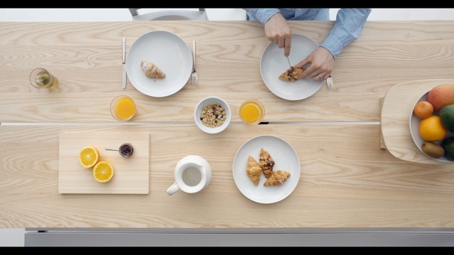 Video Reference: Food, Dish, Breakfast, Cuisine, Tableware, Dishware, Bowl, Meal, Ingredient, Vegetarian food, Person