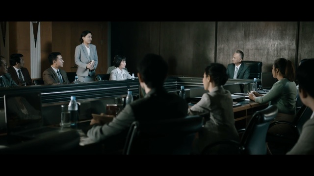 Video Reference: Photograph, People, Sitting, Snapshot, Conversation, Interaction, Audience, Fun, Screenshot, Room, Person