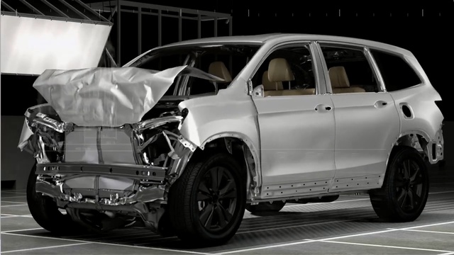 Video Reference: Land vehicle, Vehicle, Car, Alloy wheel, Minivan, Sport utility vehicle, Rim, Honda, Mini SUV, Automotive tire, Person