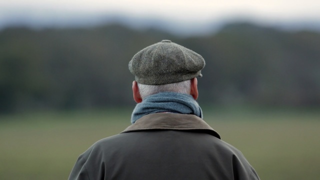 Video Reference: Cap, Grassland, Human, Headgear, Recreation, Photography, Landscape