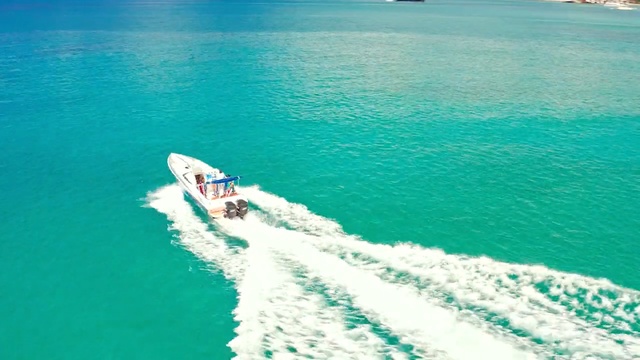 Video Reference: Water transportation, Yacht, Boat, Vehicle, Sea, Luxury yacht, Boating, Naval architecture, Surface water sports, Recreation