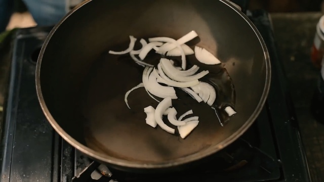 Video Reference: Food, Cuisine, Dish, Recipe, Pan frying, Wok, Ingredient, Cooking, Cookware and bakeware, Person