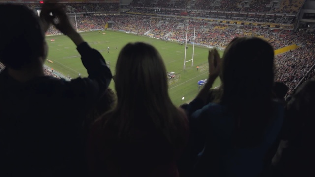 Video Reference: crowd, night, light, darkness, fun, audience, world, midnight, girl, sky