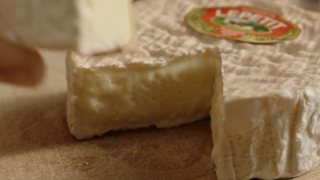 Video Reference: Food, Cheese, Pecorino romano, Ingredient, Dairy, Parmigiano-reggiano, Limburger cheese, Grana padano, Cocoa butter, Lard
