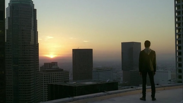 Video Reference: Sky, Atmospheric phenomenon, Urban area, Metropolitan area, City, Morning, Tower block, Human settlement, Horizon, Skyscraper, Person