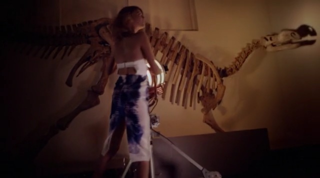 Video Reference: Dinosaur, Skeleton, Flesh, Tyrannosaurus, Jaw, Fictional character