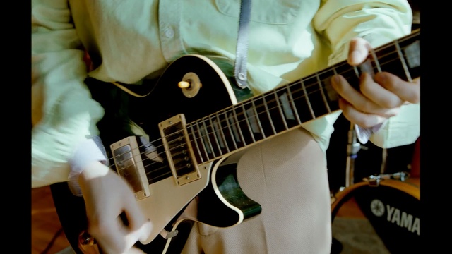 Video Reference: musical instrument, guitar, string instrument accessory, string instrument, music, acoustic guitar, string instrument, plucked string instruments, guitarist, musician