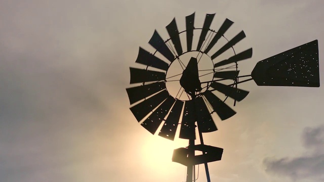 Video Reference: Windmill, Sky, Cloud, Mill, Wind, Automotive wheel system, Public utility, Tints and shades, Event, Machine