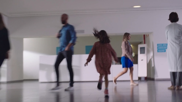 Video Reference: dance, choreography, performing arts, entertainment, event, fashion, performance art, fun, girl, modern dance, Person