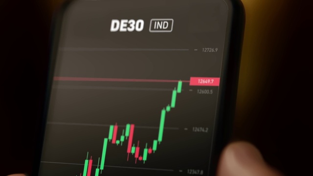 Video Reference: Gadget, Smartphone, Communication Device, Mobile phone, Portable communications device, Feature phone, Electronic device, Technology, Electronics, Telephony