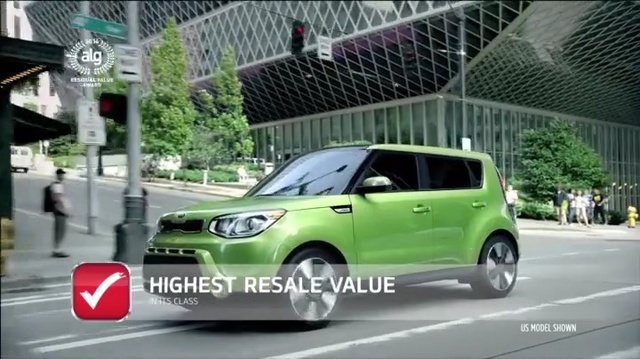 Video Reference: Land vehicle, Vehicle, Car, Motor vehicle, Kia motors, Hatchback, Kia soul, Vehicle door, City car, Automotive design, Person