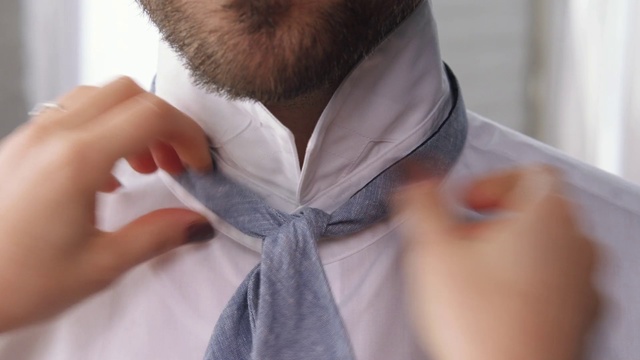 Video Reference: Hair, Bow tie, Neck, Tie, Knot, Fashion accessory