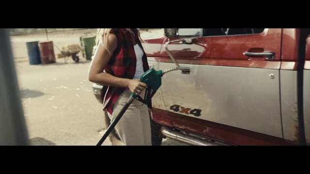 Video Reference: Vehicle door, Windshield, Snapshot, Arm, Leg, Shoulder, Glass, Automotive window part, Automotive exterior, Human body