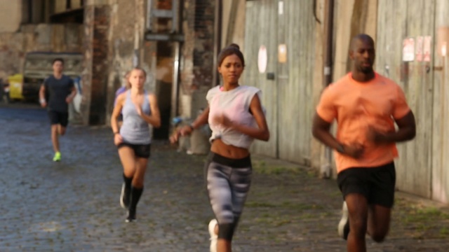 Video Reference: running, ultramarathon, sports, recreation, jogging, physical exercise, race, individual sports, road, muscle, Person