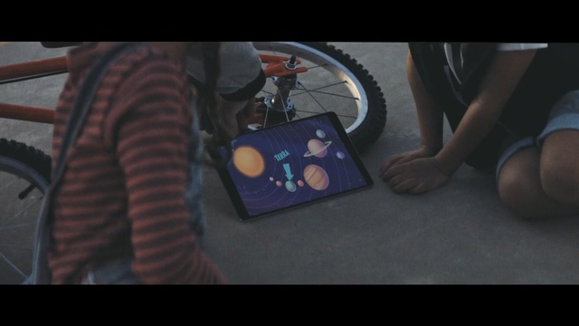 Video Reference: Hand, Photography, Wheel