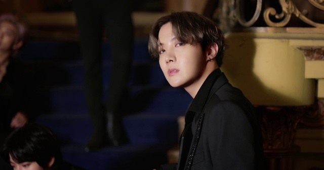 Video Reference: Photography, Child, Smile, Performance