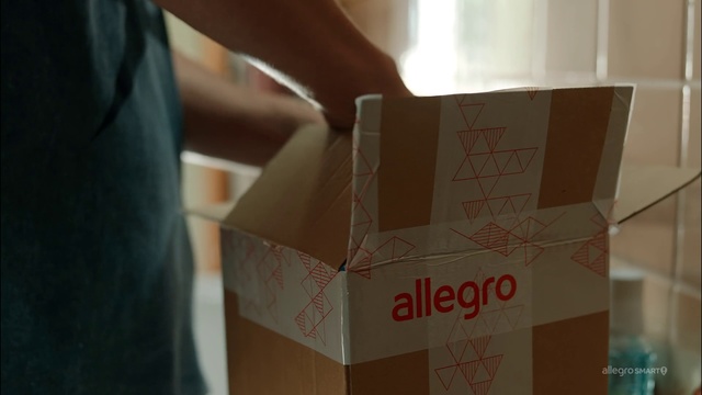 Video Reference: Carton, Cardboard, Box, Package delivery, Material property, Packaging and labeling, Paper product