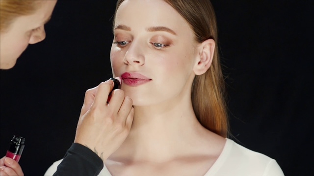Video Reference: Face, Hair, Lip, Cheek, Skin, Eyebrow, Chin, Nose, Beauty, Head