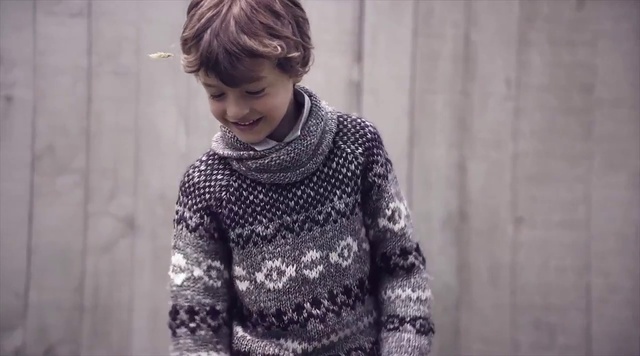 Video Reference: Clothing, Sweater, Neck, Wool, Outerwear, Knitting, Scarf, Woolen, Stole, Cardigan