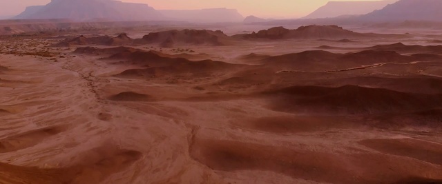 Video Reference: Desert, Natural environment, Nature, Sand, Mountainous landforms, Wadi, Aeolian landform, Atmospheric phenomenon, Sky, Geology