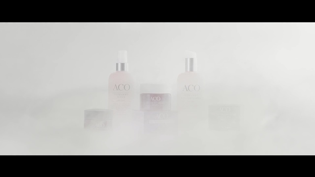 Video Reference: White, Atmospheric phenomenon, Text, Product, Mist, Fog, Glass bottle, Water, Line, Font